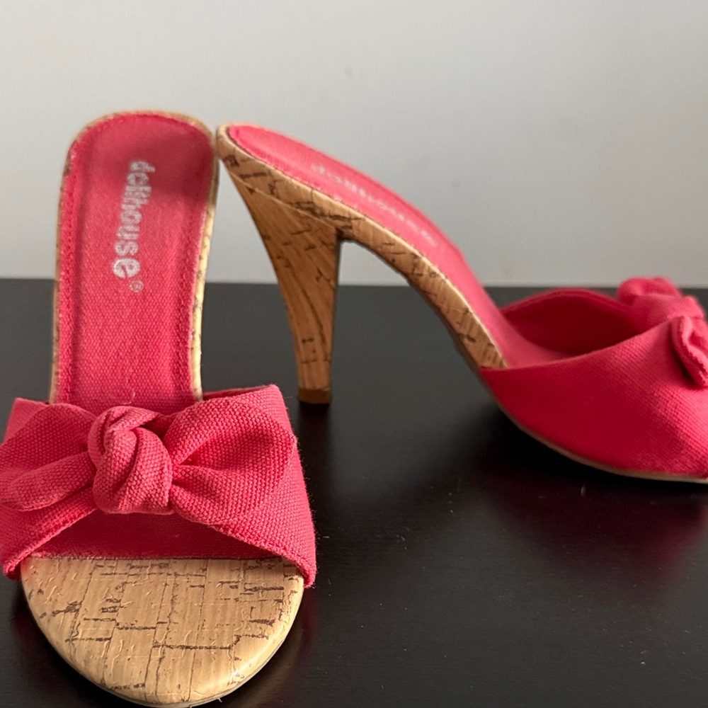 Dollhouse Red Cork Heels with Bow Sz 6.5 - Picture 2 of 9